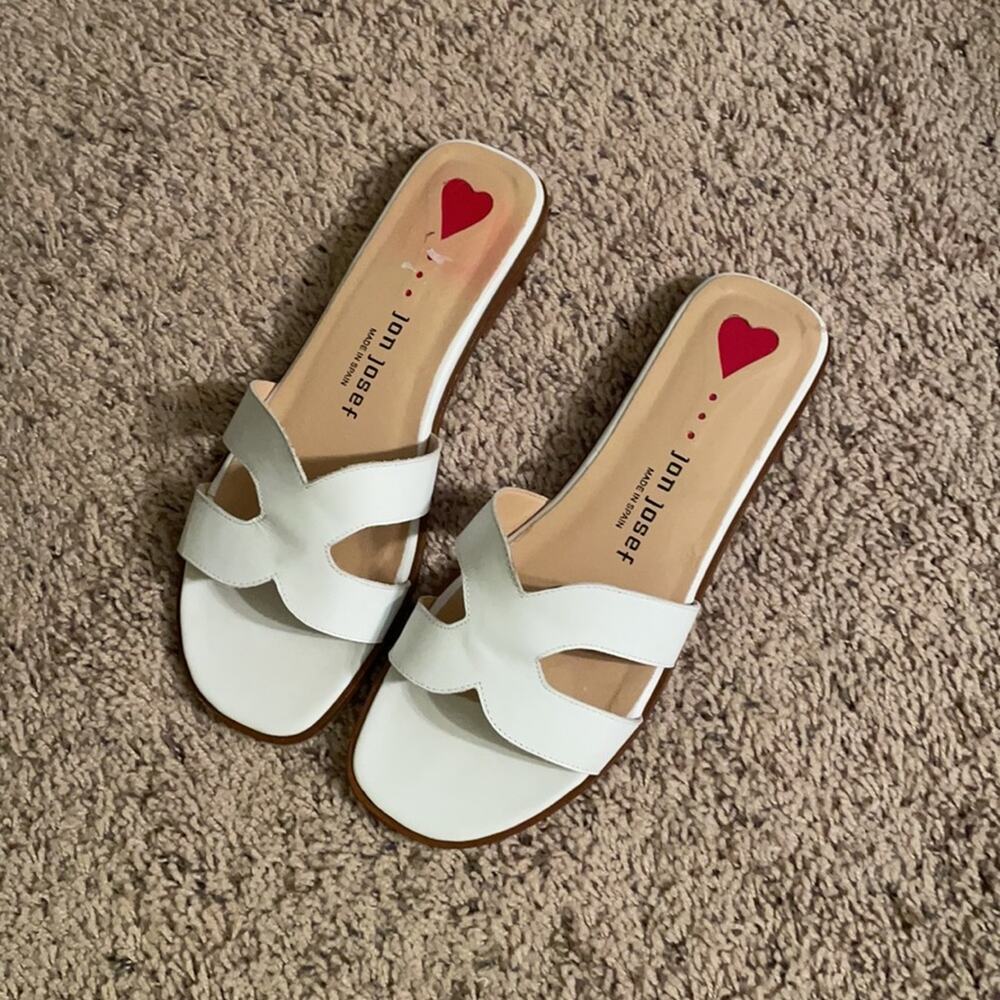Jon Josef white nelly sandal flats made in Spain size 9M - Picture 3 of 5